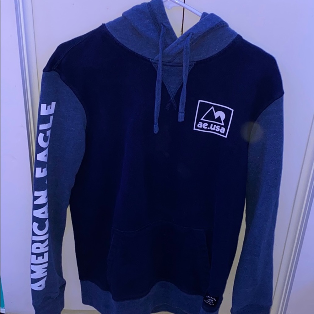 ae.usa hoodie